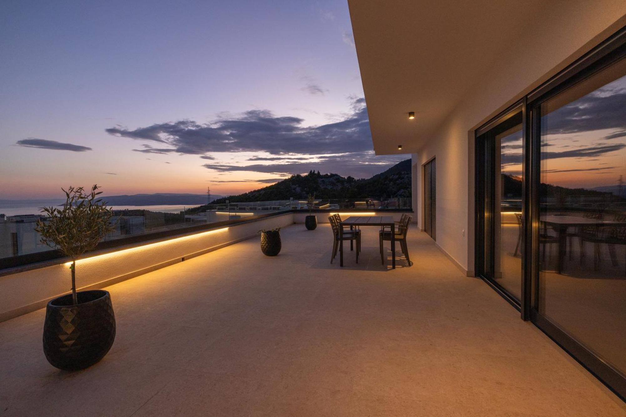Silva Maris Apartments Makarska Exterior photo